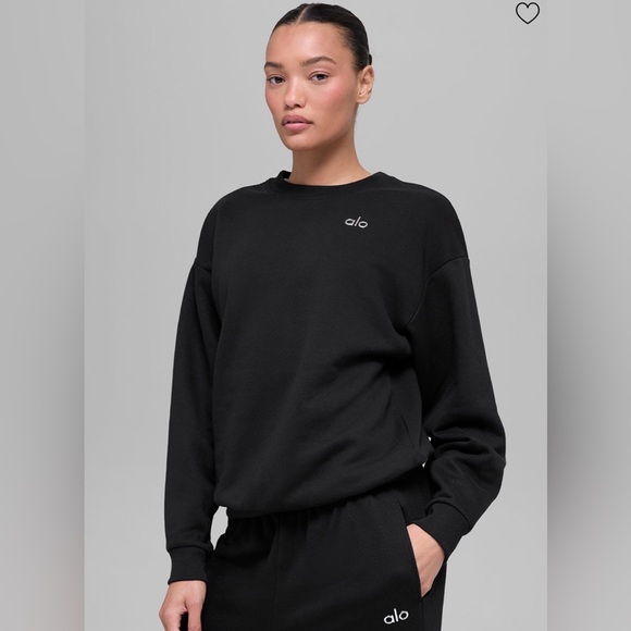 ALO Yoga Tops - ALO accolade crewneck